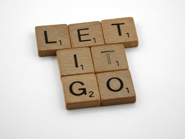 The Minimalist Move Leave Things. Find Yourself