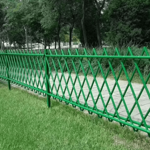 Using Bamboo Fences for Privacy