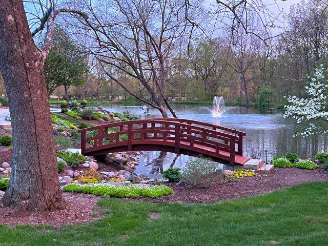 Why Garden Bridges Work So Well in California Gardens